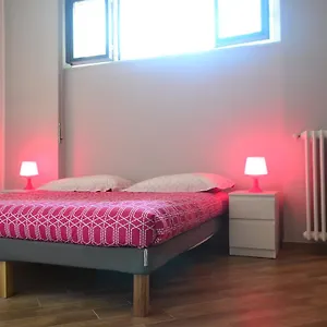 Hostal Gloria, Milán